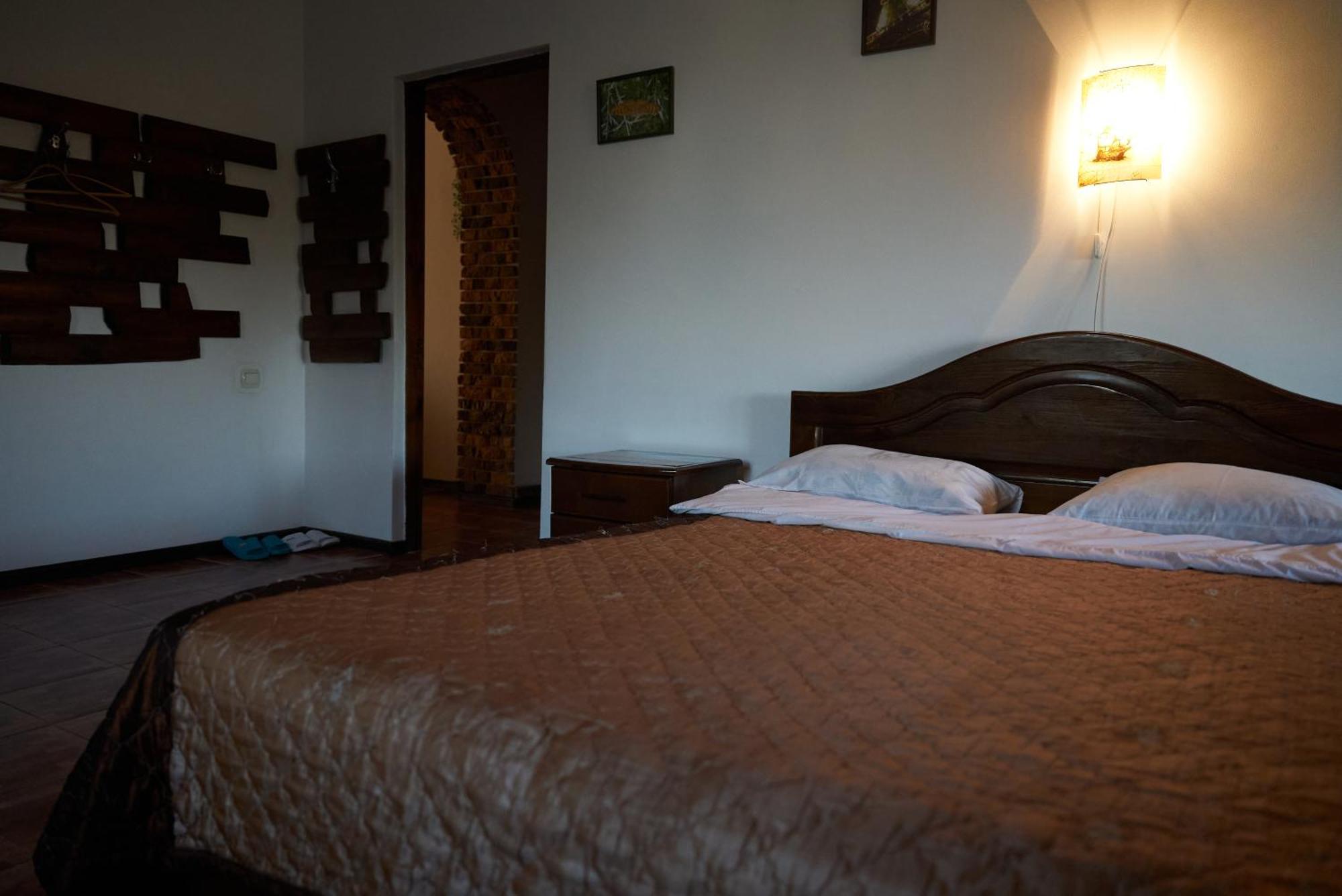 Argo Guest House Karakol Exterior foto
