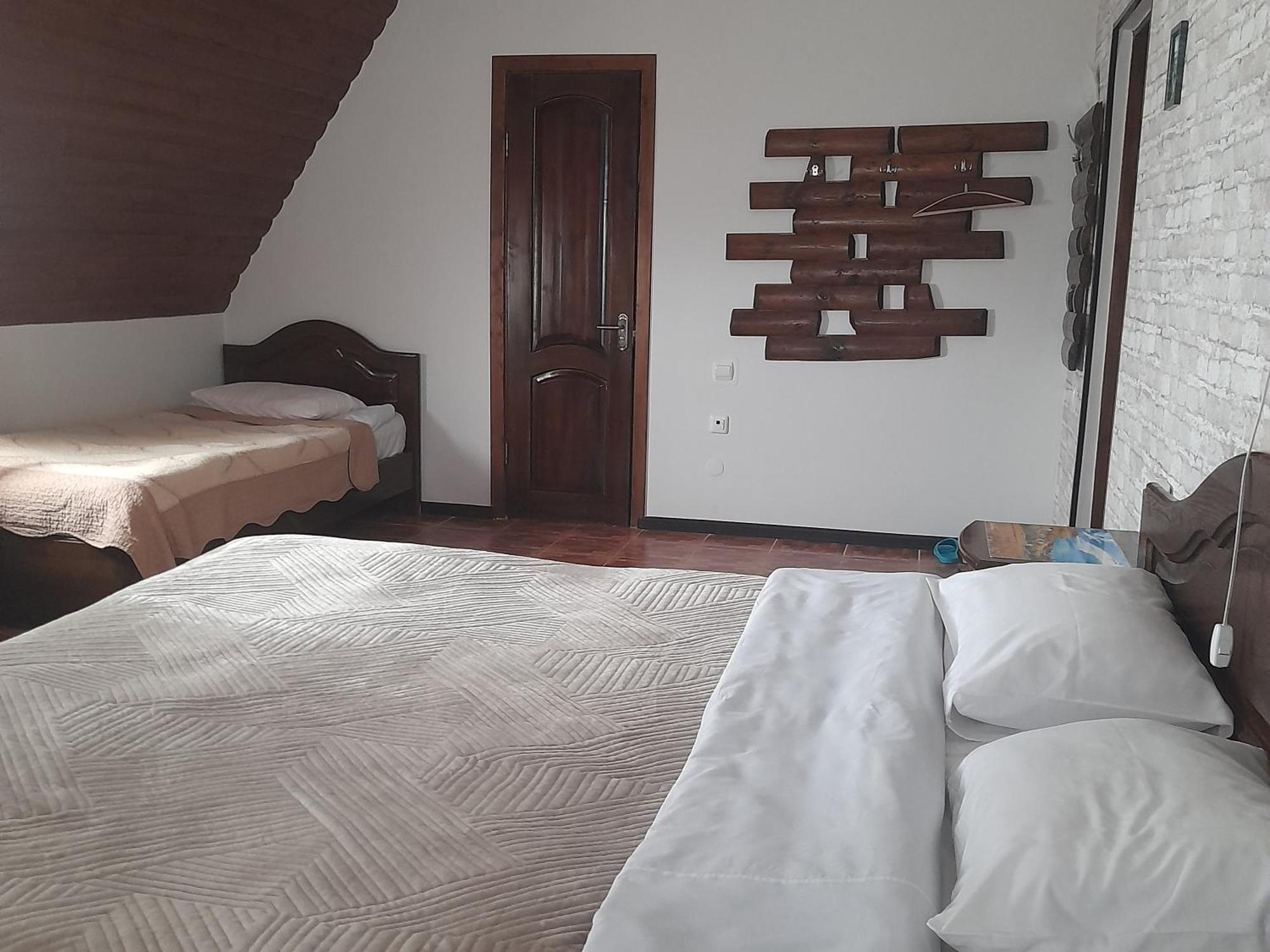 Argo Guest House Karakol Exterior foto
